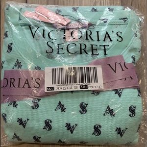 ❌SOLD❌Victoria’s Secret PJ set